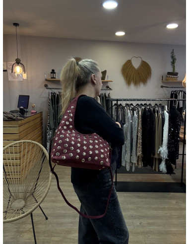 Tachas serraje granate