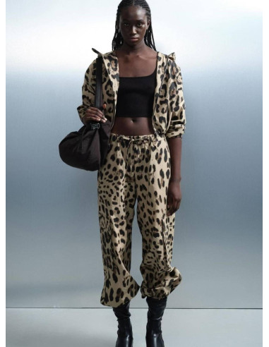 Pantalón Safari kargo Twenty - Estilo extremo en Print con cintura elástica y bolsillos laterales kargo. ¡Compra ahora!