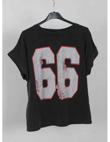 Camiseta 66 Twenty - Compra ahora y luce con estilo.